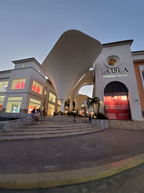 Best Boutiques and Designer Stores at La Isla Shopping Mall 